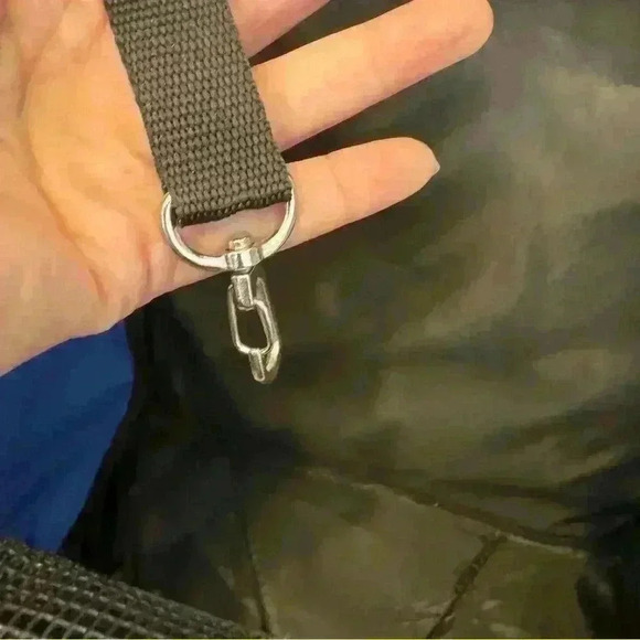 NWOT, Rolling Backpack Pet Carrier, Small Dog, Cat, Mesh, Pockets, Blue, Black - Picture 9 of 13